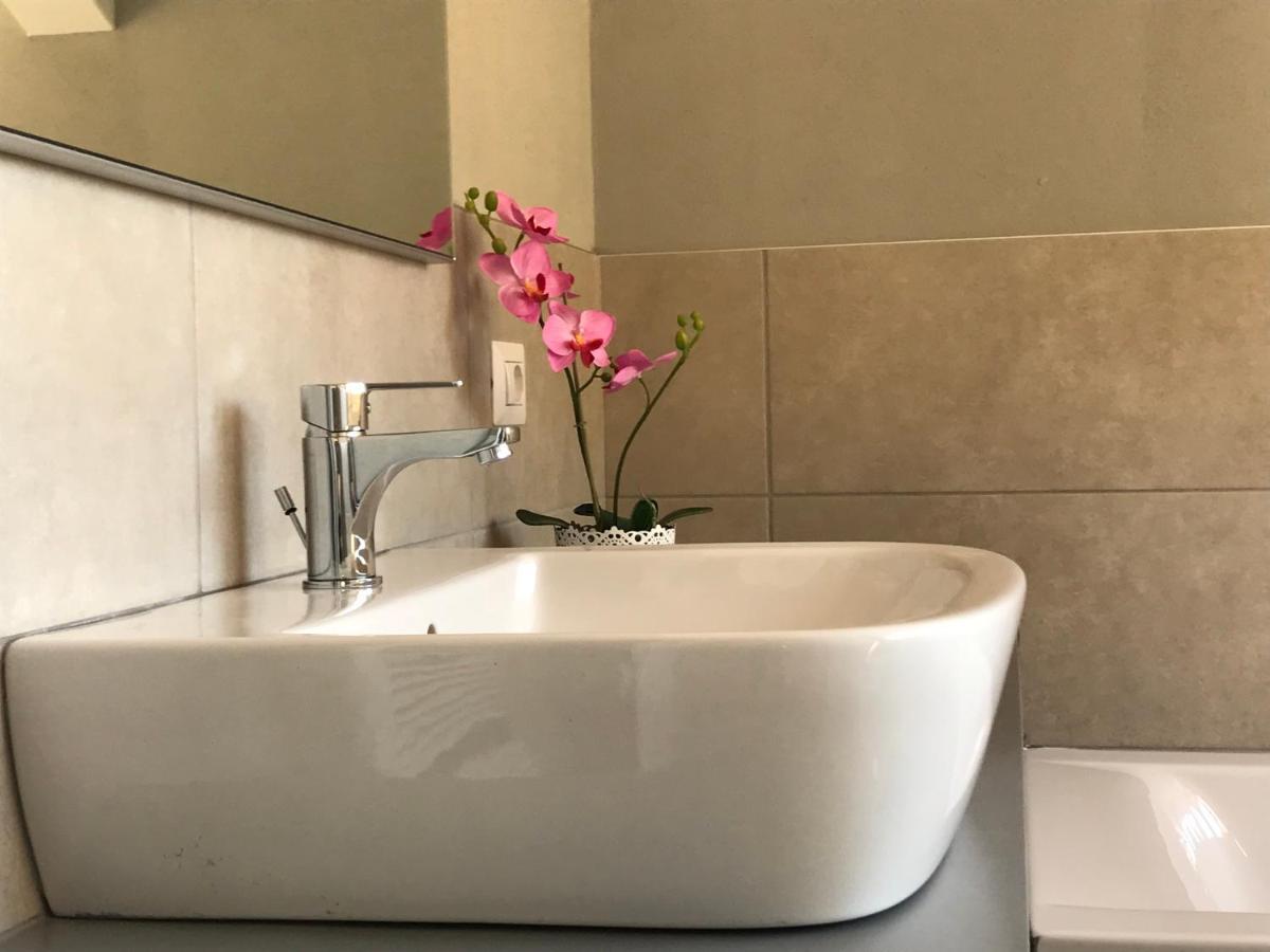 Appartamento Cortile Cannobio Bagian luar foto